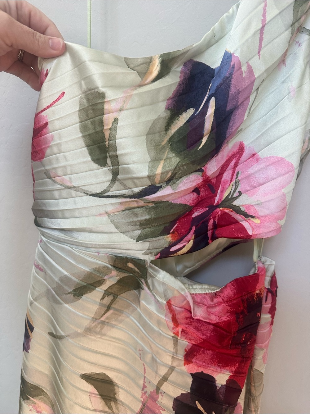 Abercrombie & Fitch One Shoulder Floral Green Pleated Gisele Cutout Maxi Dress - Picture 13 of 14
